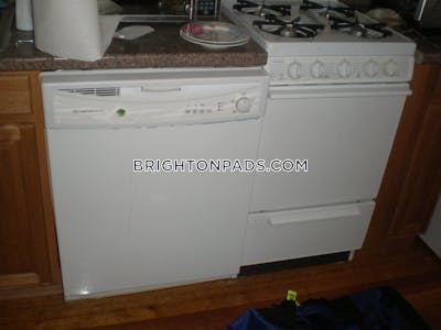 Brighton 2 Beds 1 Bath Boston - $3,000