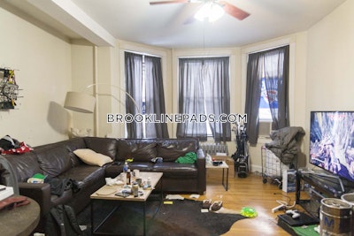 Brookline 2 Beds 2 Baths  Boston University - $3,500 No Fee