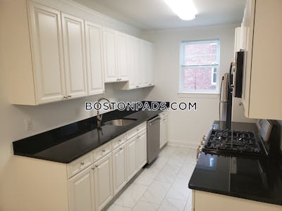 Brookline 1 Bed 1 Bath  Coolidge Corner - $3,395 No Fee