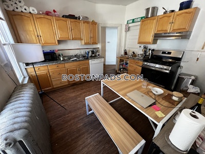 Mission Hill 5 Beds 2 Baths Boston - $7,000 No Fee