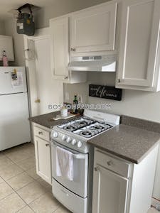 North End 2 Beds 1 Bath Boston - $4,500 No Fee