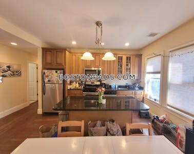 Mission Hill 4 Bed, 2 Bath Unit Boston - $6,275 50% Fee