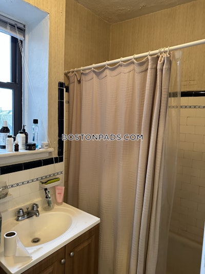 Medford 1 Bed 1 Bath MEDFORD  Wellington - $1,850 No Fee