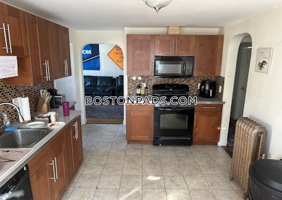 Medford 5 Bed 2 Bath MEDFORD  Tufts - $6,500