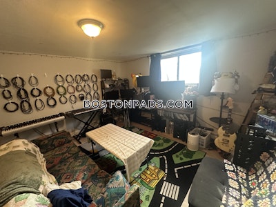 Brighton 2 Bed 1 Bath BOSTON Boston - $2,900 No Fee