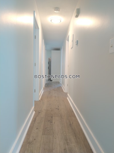 Dorchester Spacious 3 bed 1 bath available 9/1 on Fenton St in Boston! Boston - $2,495 No Fee