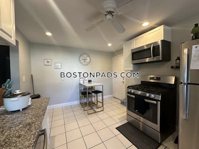 East Boston 2 Beds 1 Bath Boston - $2,695 No Fee