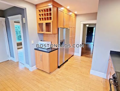 Brookline 3 Bed 1 Bath BROOKLINE- WASHINGTON SQUARE $4,400  Washington Square - $4,500