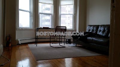 Mission Hill 3 Bed, 1 Bath Unit Boston - $4,500