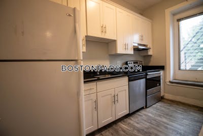 Brookline 2BD/2.5BA Brookline Brownstone  Beaconsfield - $4,500 No Fee