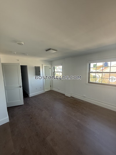 Cambridge 0 Bed 1 Bath CAMBRIDGE  Harvard Square - $2,375 No Fee