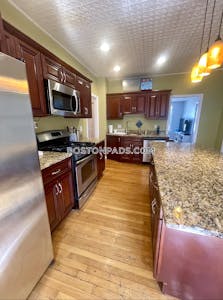 Medford 3 Beds 2 Baths  Tufts - $3,950 No Fee