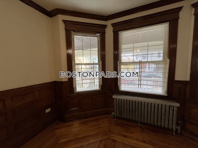 Allston 3 Beds 2 Baths Boston - $3,750 No Fee