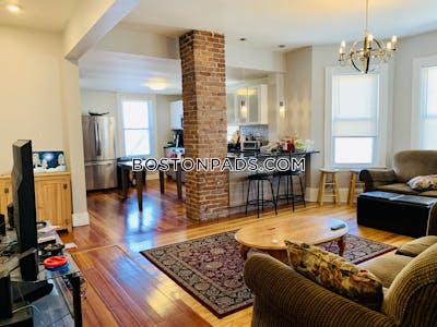 Brighton 3 Beds 1 Bath Boston - $4,100