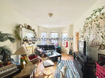 Fort Hill Apartment for rent 4 Bedrooms 2 Baths Boston - $4,500