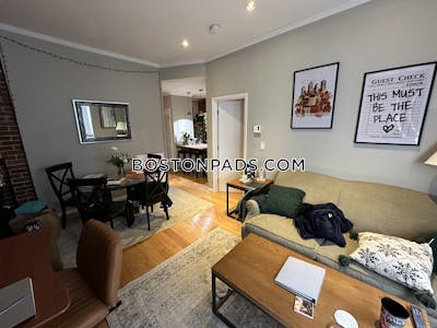 Back Bay 1 Bed Back Bay Boston - $3,000