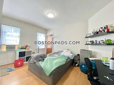 Brighton 4 Beds 2 Baths Boston - $4,400