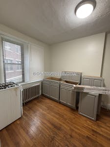 Medford Apartment for rent 1 Bedroom 1 Bath  Medford Square - $1,750 No Fee