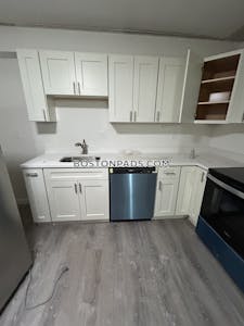 Cambridge 3 bedroom 1 baths in CAMBRIDGE Mt. Auburn/brattle/ Fresh Pond - $3,150