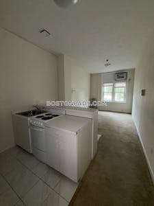 Brookline Apartment for rent Studio 1 Bath  Coolidge Corner - $2,340 No Fee