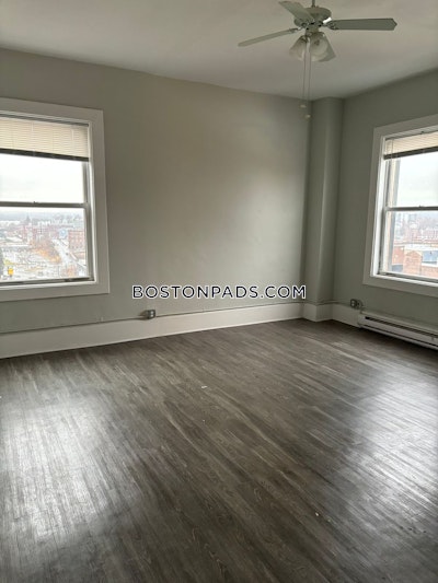 Worcester 1 bedroom 1 baths in Worcester - $1,800 No Fee
