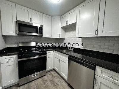 Billerica 2 bedroom 1 baths in BILLERICA - $2,400 No Fee