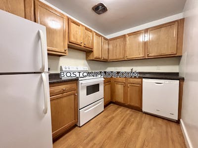 Brookline Apartment for rent 2 Bedrooms 1 Bath Beaconsfield - $3,125 No Fee