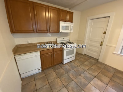 Allston Apartment for rent 3 Bedrooms 1 Bath Boston - $4,000 50% Fee