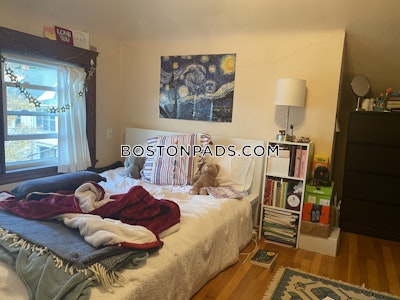 Somerville Apartment for rent 4 Bedrooms 1.5 Baths  Tufts - $5,600 No Fee